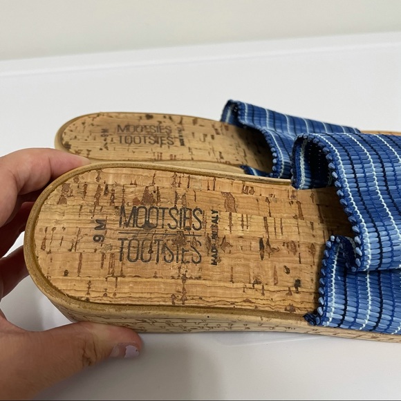 Mootsies Tootsies Made in Italy Wedges Sandals - Picture 4 of 7
